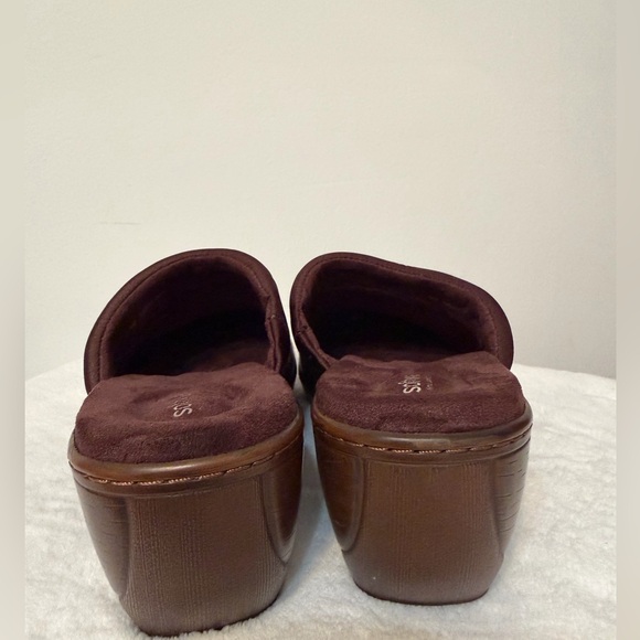 SoftWalk Size 9 Brown and Gold Patterned Mules - Picture 4 of 11